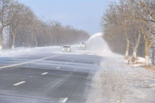 Revelion la munte: peste 10.000 de turişti se află în staţiunile de pe Valea Prahovei